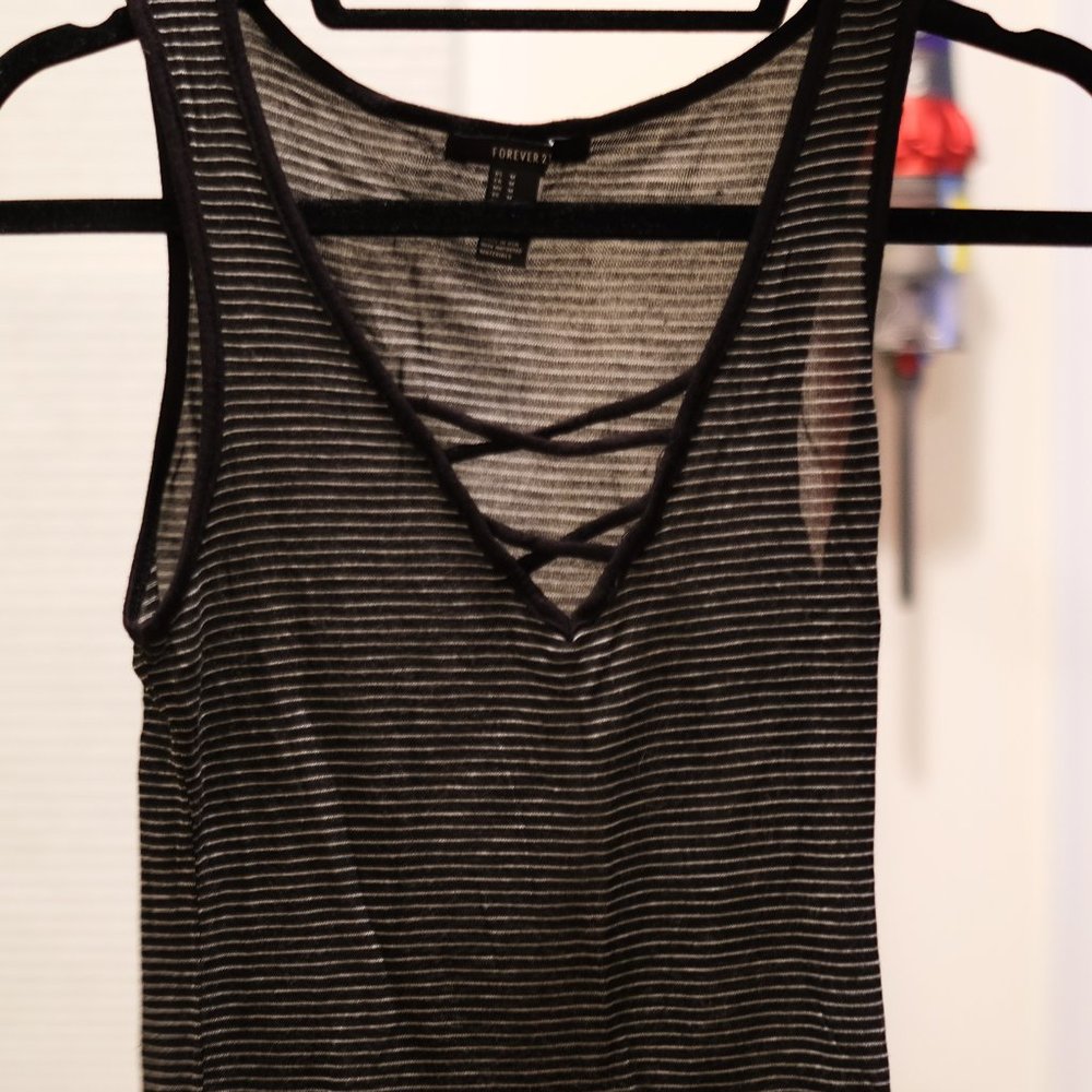 Black & White Striped Crop Tank Top Lace Up V Neck